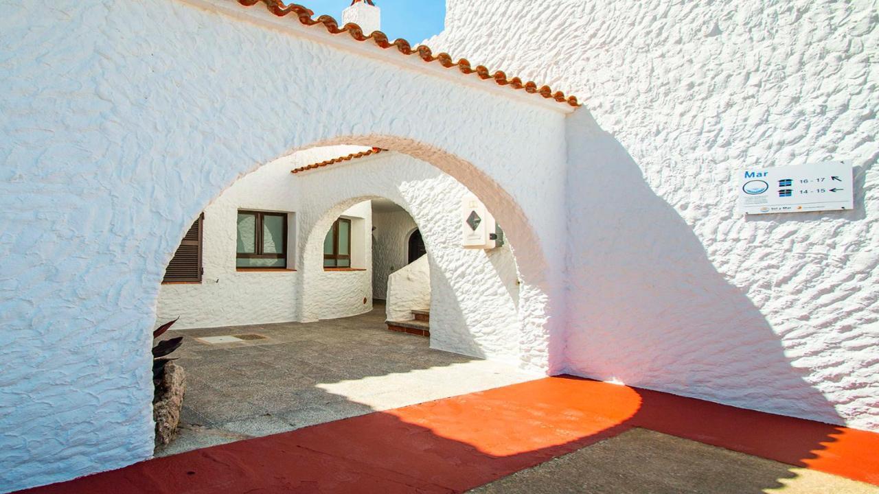 Sol Y Mar Aparthotel Cala'N Blanes  Bagian luar foto
